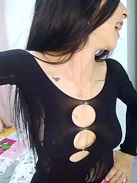 you yuyuu online show from November 12, 2025, 10:57 pm