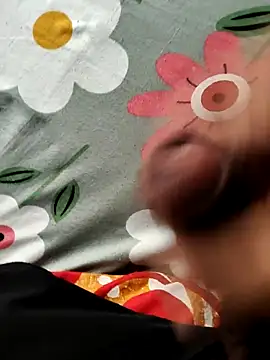 Snapshot of lexxymoron chatting on November 5, 2025, 5:43 am lexxymoron online show from November 5, 2025, 5:43 am