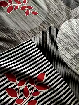 Snapshot of lexxymoron chatting on November 9, 2025, 2:15 am lexxymoron online show from November 9, 2025, 2:15 am