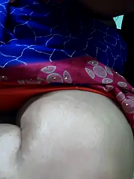 Snapshot of sweetrevathi chatting on October 17, 2025, 4:42 pm sweetrevathi online show from October 17, 2025, 4:42 pm