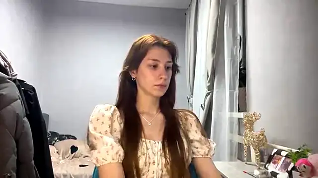 WildPeachh online show from November 17, 2025, 7:07 pm