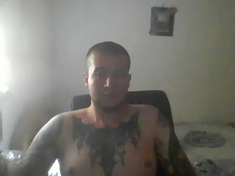 paisita11 online show from October 9, 2025, 3:34 pm