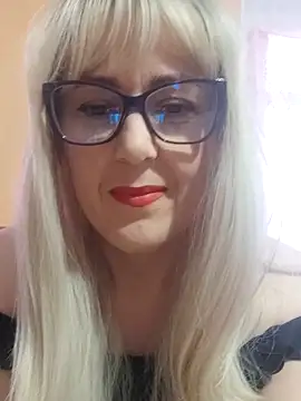 Amelialove42 online show from November 14, 2025, 11:25 am