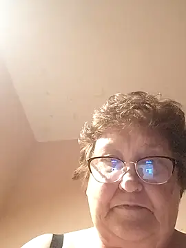 Snapshot of Katherine735 chatting on June 29, 2026, 12:17 am Katherine735 online show from June 29, 2026, 12:17 am