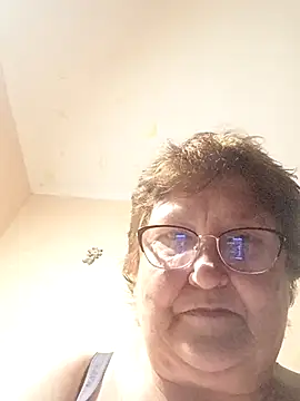 Snapshot of Katherine735 chatting on July 5, 2026, 8:05 pm Katherine735 online show from July 5, 2026, 8:05 pm