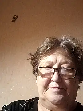 Katherine735 online show from November 16, 2025, 8:35 pm