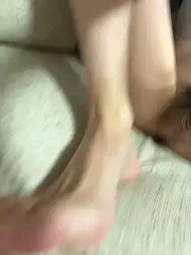 haruki 18old online show from April 30, 2026, 2:13 pm