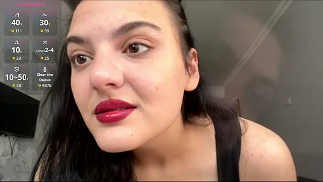 Snapshot of Babis_girlsss chatting on November 18, 2025, 8:28 am Babis girlsss online show from November 18, 2025, 8:28 am