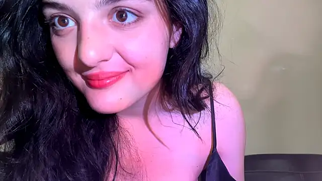 Snapshot of Babis_girlsss chatting on October 17, 2025, 7:11 am Babis girlsss online show from October 17, 2025, 7:11 am