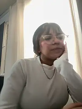 angie rousse  online show from December 1, 2025, 1:12 pm