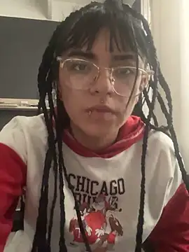 angie rousse  online show from October 25, 2025, 1:12 pm