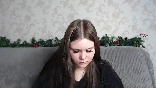 Musegirl online show from February 19, 2026, 9:28 am