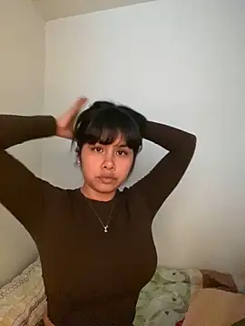 Snapshot of SweetieMariana chatting on October 17, 2025, 5:37 pm SweetieMariana online show from October 17, 2025, 5:37 pm