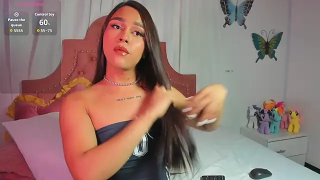 Snapshot of Grecia_Moore chatting on December 1, 2025, 8:42 pm Grecia Moore online show from December 1, 2025, 8:42 pm