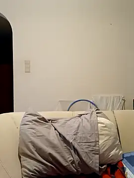 labellerose online show from March 13, 2026, 6:13 pm