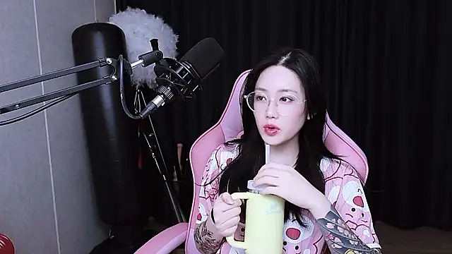 MISA 02 online show from November 23, 2025, 12:15 pm