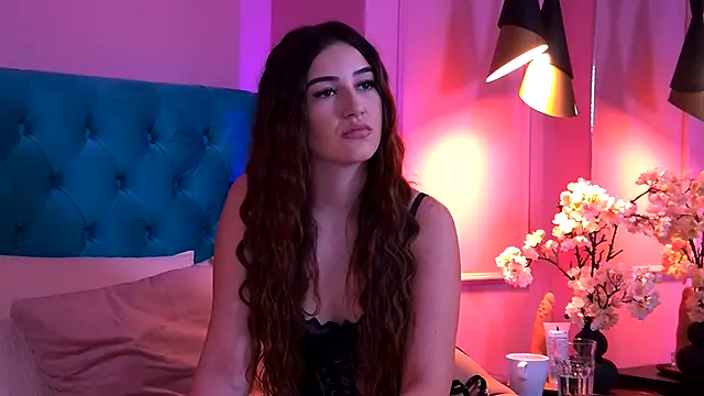 TaliaMorenne online show from November 11, 2025, 3:51 pm