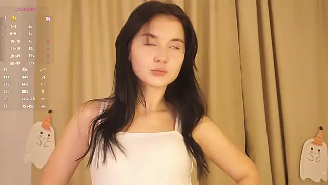 FluffKitty online show from October 19, 2025, 9:06 pm