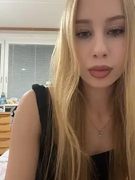 Snapshot of JudithCarly chatting on November 25, 2025, 7:36 pm JudithCarly online show from November 25, 2025, 7:36 pm