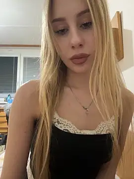 Snapshot of JudithCarly chatting on November 21, 2025, 7:46 pm JudithCarly online show from November 21, 2025, 7:46 pm