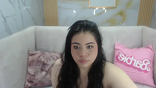 Snapshot of Scarlettt_s chatting on October 17, 2025, 8:10 pm Scarlettt s online show from October 17, 2025, 8:10 pm