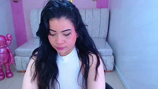 Snapshot of Scarlettt_s chatting on November 7, 2025, 8:24 pm Scarlettt s online show from November 7, 2025, 8:24 pm