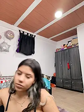 Snapshot of harper_ks chatting on December 2, 2025, 4:14 am harper ks online show from December 2, 2025, 4:14 am