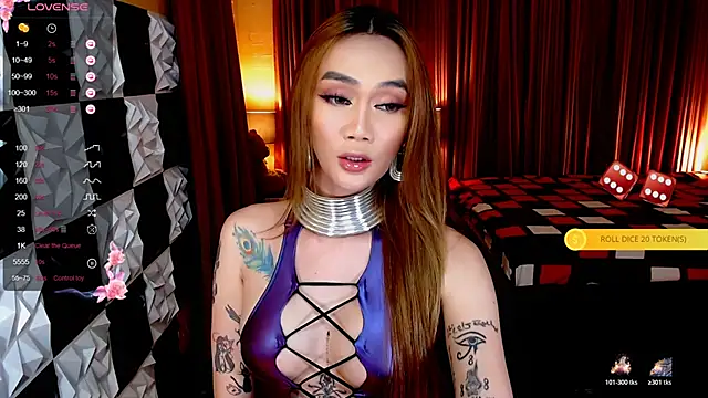 Snapshot of MeatyCockLuna chatting on November 10, 2025, 9:58 am MeatyCockLuna online show from November 10, 2025, 9:58 am