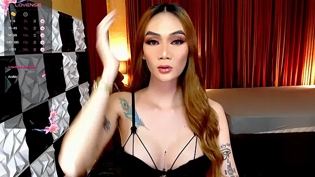 Snapshot of MeatyCockLuna chatting on November 22, 2025, 9:41 am MeatyCockLuna online show from November 22, 2025, 9:41 am