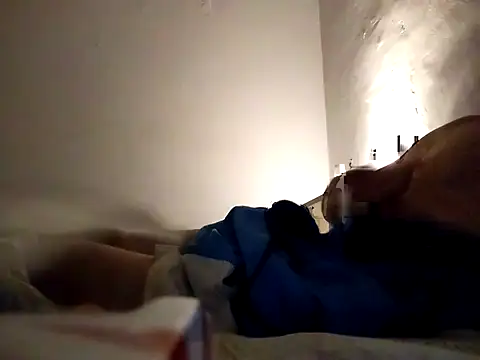 Snapshot of jjLARAY chatting on December 18, 2025, 4:39 am jjLARAY online show from December 18, 2025, 4:39 am