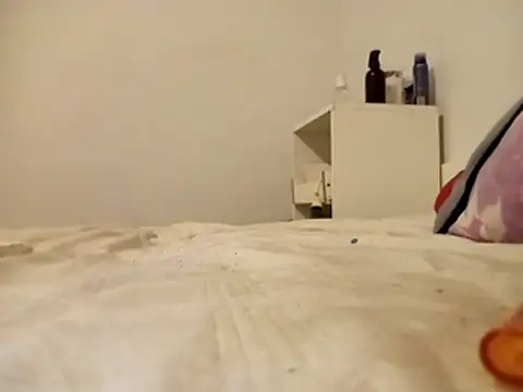 Snapshot of jjLARAY chatting on December 15, 2025, 2:06 am jjLARAY online show from December 15, 2025, 2:06 am