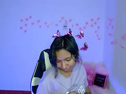 Snapshot of amber__666 chatting on October 17, 2025, 12:47 am amber 666 online show from October 17, 2025, 12:47 am