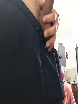 Snapshot of Cev_Am99 chatting on November 24, 2025, 6:57 am Cev Am99 online show from November 24, 2025, 6:57 am