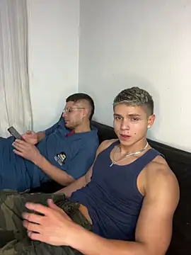 mirallesandbig online show from November 8, 2025, 10:46 pm