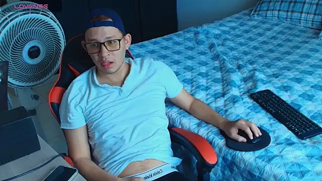 Josh 18cm online show from October 18, 2025, 8:11 pm