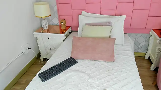 Snapshot of mary_joseph chatting on January 17, 2026, 3:21 am mary joseph online show from January 17, 2026, 3:21 am