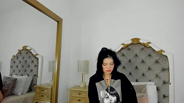 Snapshot of mary_joseph chatting on December 2, 2025, 8:32 pm mary joseph online show from December 2, 2025, 8:32 pm