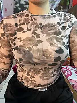 Snapshot of Xuka2594 chatting on November 5, 2025, 2:14 am Xuka2594 online show from November 5, 2025, 2:14 am