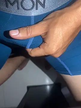 Flirtdick03 online show from November 10, 2025, 4:28 am