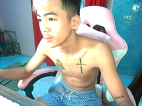 Snapshot of boy_raphael chatting on February 26, 2026, 2:00 am boy raphael online show from February 26, 2026, 2:00 am