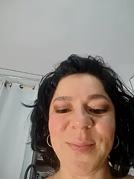 Snapshot of disneey2888 chatting on November 8, 2025, 5:11 am disneey2888 online show from November 8, 2025, 5:11 am