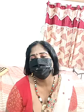 Snapshot of tamil-aunt chatting on October 11, 2025, 5:25 pm tamil-aunt online show from October 11, 2025, 5:25 pm