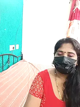 Snapshot of tamil-aunt chatting on October 17, 2025, 5:22 am tamil-aunt online show from October 17, 2025, 5:22 am