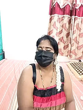 Snapshot of tamil-aunt chatting on October 15, 2025, 4:26 pm tamil-aunt online show from October 15, 2025, 4:26 pm