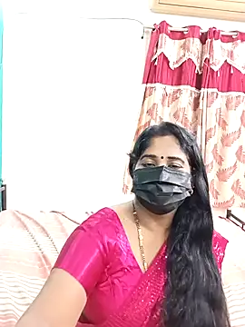 Snapshot of tamil-aunt chatting on October 18, 2025, 5:26 pm tamil-aunt online show from October 18, 2025, 5:26 pm