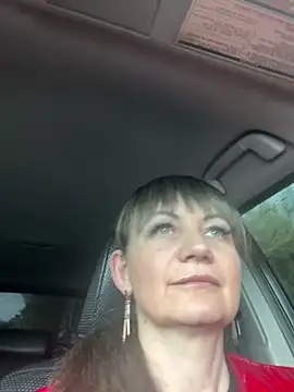 Butterfly8385 online show from April 18, 2026, 8:27 am