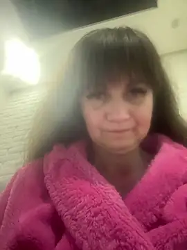 Butterfly8385 online show from February 17, 2026, 9:56 pm