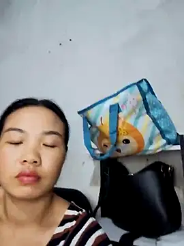 Snapshot of pusi_xinh chatting on October 16, 2025, 6:54 am pusi xinh online show from October 16, 2025, 6:54 am