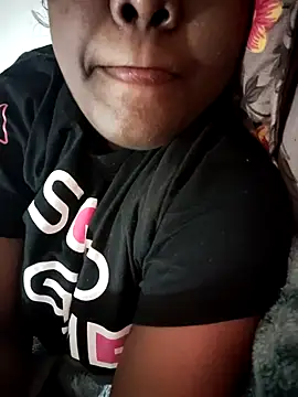 Snapshot of Lovely_Payal chatting on March 4, 2026, 12:18 am Lovely Payal online show from March 4, 2026, 12:18 am