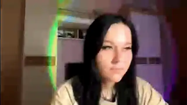 Snapshot of KristenGoodmon chatting on October 17, 2025, 8:50 am KristenGoodmon online show from October 17, 2025, 8:50 am